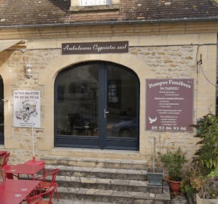 `photo de l'établissement de ${name}`