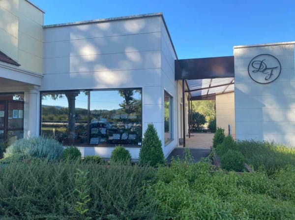 Photographie de Pompes Funèbres Duverne Funéraire d'Escolives-Sainte-Camille