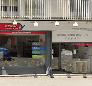 `photo de l'établissement de ${name}`