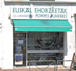 `photo de l'établissement de ${name}`