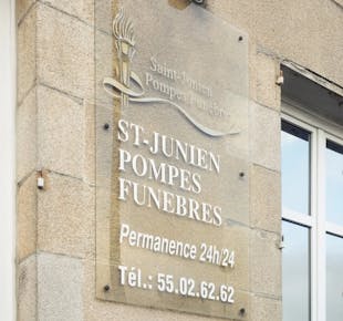 `photo de l'établissement de ${name}`
