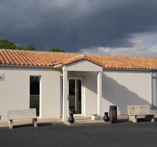 `photo de l'établissement de ${name}`