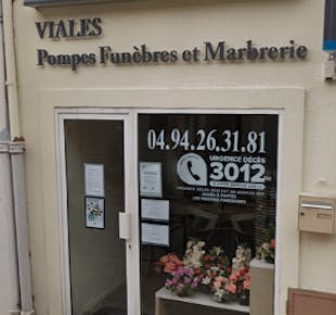 `photo de l'établissement de ${name}`