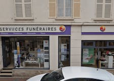 Devanture de Pompes Funèbres Générales