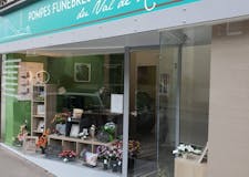 Devanture de Pompes Funèbres du Val de Rance