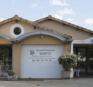 `photo de l'établissement de ${name}`