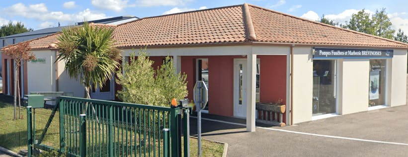 Photographie de la Pompes Funèbres et Marbrerie Brévinoises - Dignité Funéraire