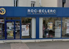 Devanture de Pompes Funèbres Roc Eclerc