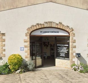 `photo de l'établissement de ${name}`