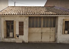 Devanture de Pompes Funèbres Santo et Julien