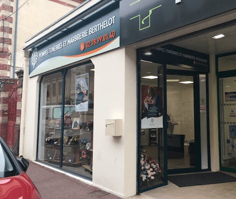 Photographie de La Pompes Funèbres et Marbrerie Berthelot de Conches-en-Ouche