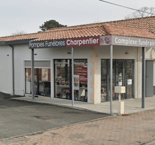 `photo de l'établissement de ${name}`