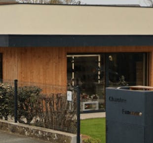 `photo de l'établissement de ${name}`