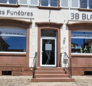 `photo de l'établissement de ${name}`