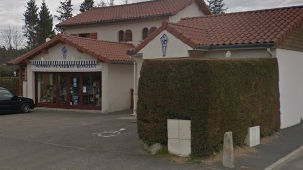 Photographie de la Pompes Funèbres Ronzier de Noirétable
