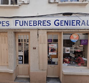 `photo de l'établissement de ${name}`