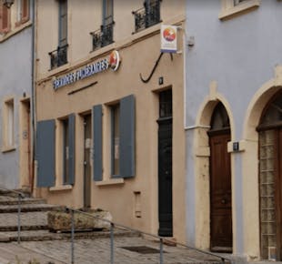 `photo de l'établissement de ${name}`