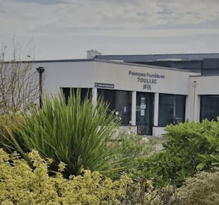 `photo de l'établissement de ${name}`