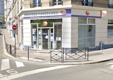 Devanture de Pompes Funèbres Genérales