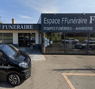 `photo de l'établissement de ${name}`