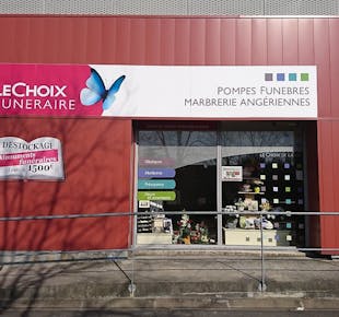 `photo de l'établissement de ${name}`
