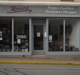 `photo de l'établissement de ${name}`