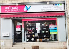 Devanture de Pompes Funèbres du Vexin
