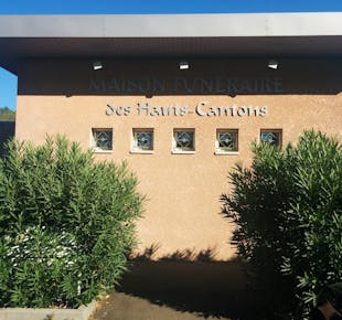 `photo de l'établissement de ${name}`