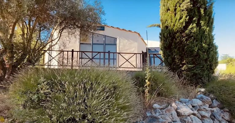 Photographie de Pompes Funèbres Le Jour d'Après de Clapiers