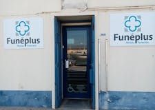 Devanture de Pompes Funèbres L'Ecume