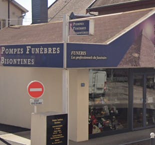 `photo de l'établissement de ${name}`
