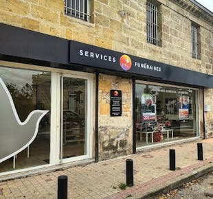 `photo de l'établissement de ${name}`