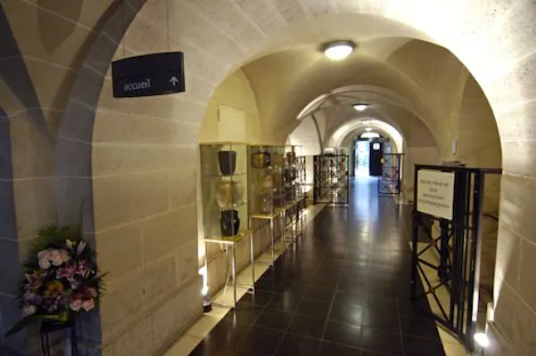 Crématorium Du Père Lachaise 71 Rue Des Rondeaux 75020 Paris