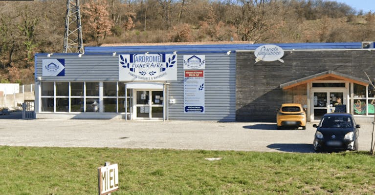 Photographie de Pompes Funèbres et Marbrerie Ardrome Funéraire