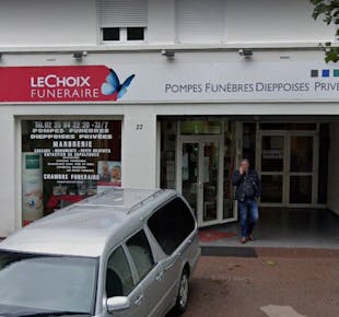 `photo de l'établissement de ${name}`