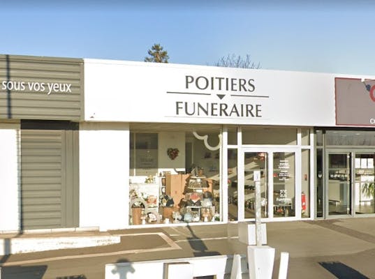 Photographie de Poitiers Funéraire