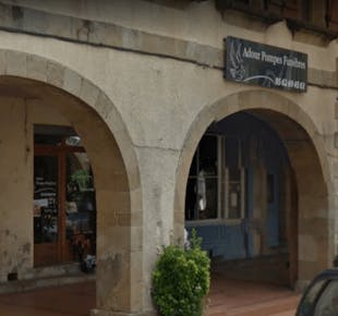 `photo de l'établissement de ${name}`