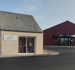 `photo de l'établissement de ${name}`