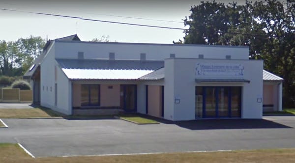 Photographie de la Maison Funéraire de la Côte - Yves Daniel de Plomeur