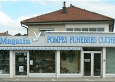 Devanture de Pompes Funèbres Cuche