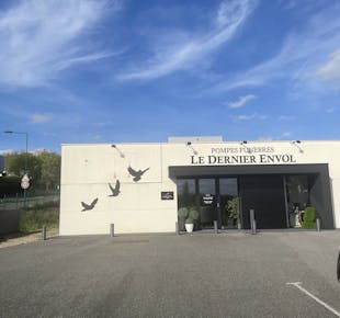 `photo de l'établissement de ${name}`