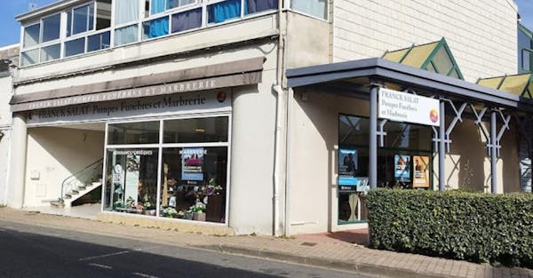 Photographie de Pompes Funèbres et Marbrerie Franck Salat - PFG de Montpon-Ménestérol