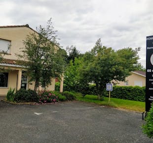 `photo de l'établissement de ${name}`