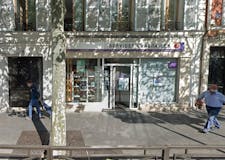 Devanture de Pompes Funèbres Générales