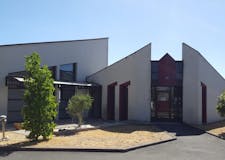 Devanture de Centre funéraire "Les Maisons" - Guez