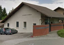 Devanture de Pompes Funèbres Générales