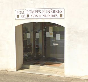 `photo de l'établissement de ${name}`