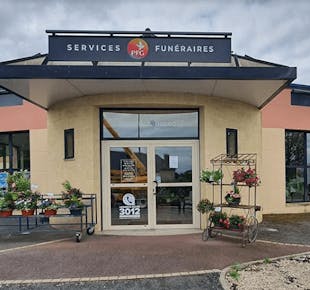 `photo de l'établissement de ${name}`