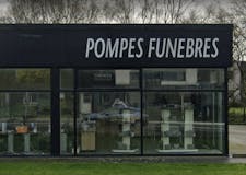 Devanture de Pompes Funèbres Le Galèze