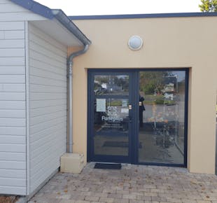 `photo de l'établissement de ${name}`